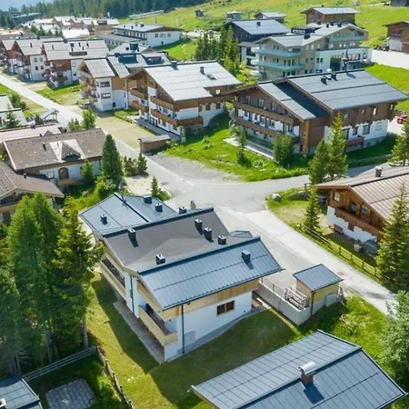 Falkensteinalm 3 *