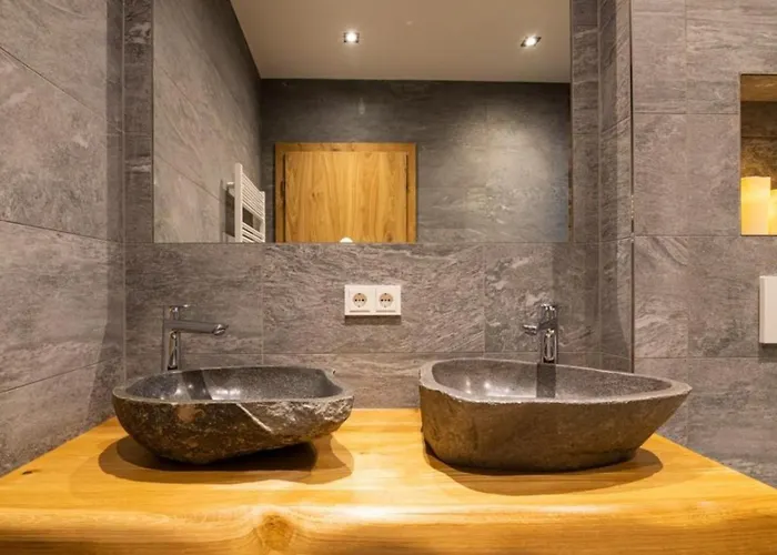 Falkensteinalm 3 * Konigsleiten